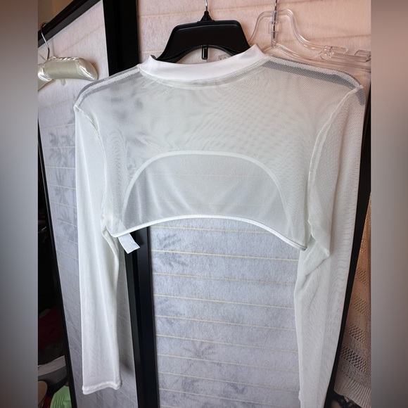 White Long Sleeve Cropped Net Top Athletic or Club Wear Size XXL - Picture 3 of 4
